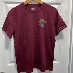 Women’s Moosejaw T Shirt Large Camping 1992 Burgundy NWT